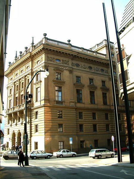 Provozn budova ND Praha