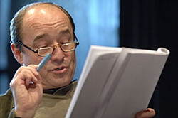 Viktor Preiss při čtené zkoušce inscenace Shakespeare v Hollywoodu