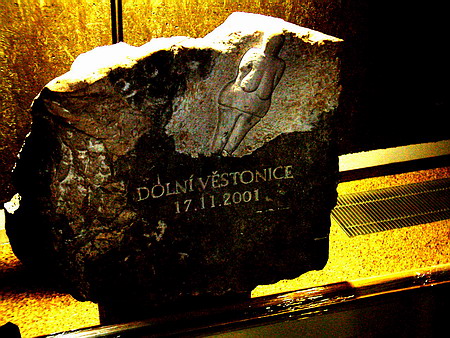 Zkladn kmen z Dolnch Vstonic 17.11. 2001 23:00 h