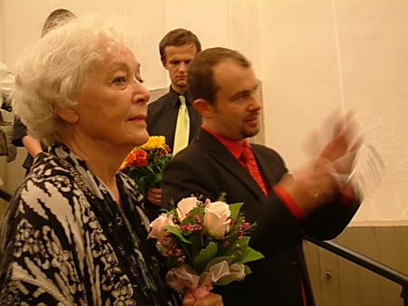 Um�leck� ��f Petr Svojtka s Kv�tou Fialovou.