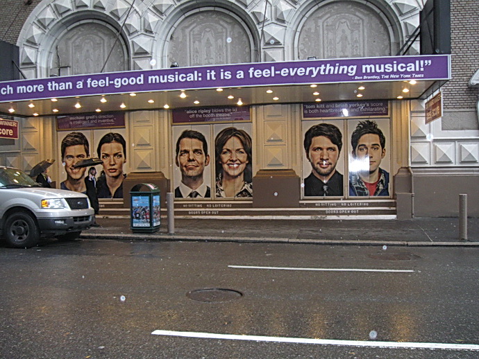 Booth Theatre - Next to Normal, muzikl roku 2009. Ne otevou divadlo.